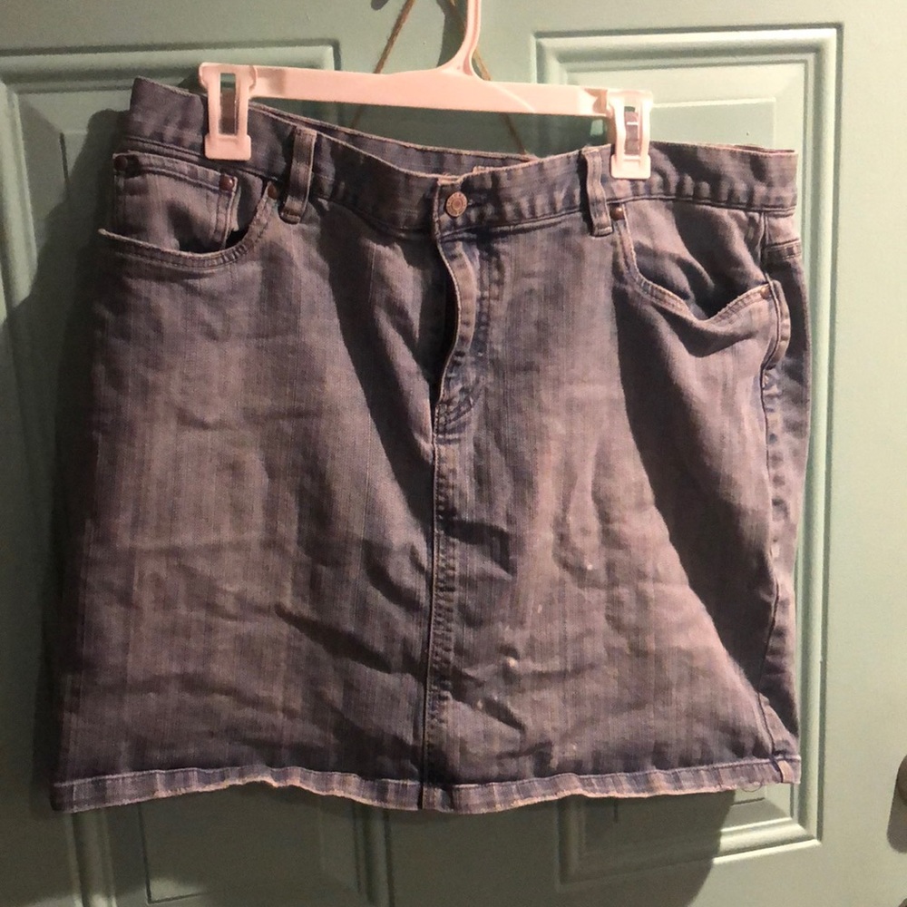 Old Navy blue jean skirt sz 16 (stretch)